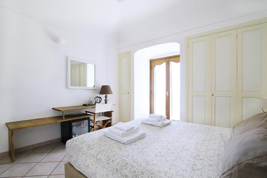 Colle Dell'Ara Bed & Breakfast Positano Room photo