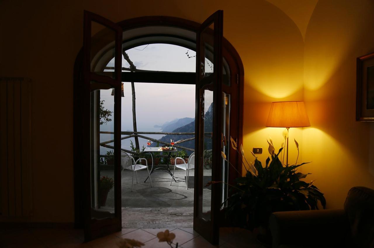 Colle Dell'Ara Bed & Breakfast Positano Exterior photo