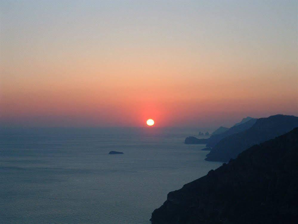 Colle Dell'Ara Bed & Breakfast Positano Exterior photo